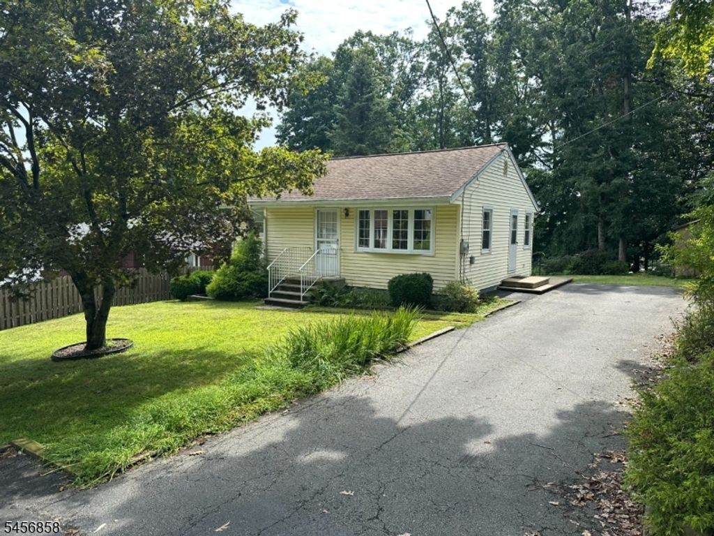 97 Cayuga Ave, Rockaway Twp., NJ 07866 — photo 2