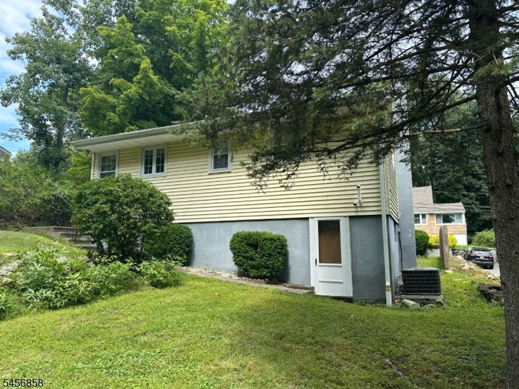 97 Cayuga Ave, Rockaway Twp., NJ 07866 — photo 4