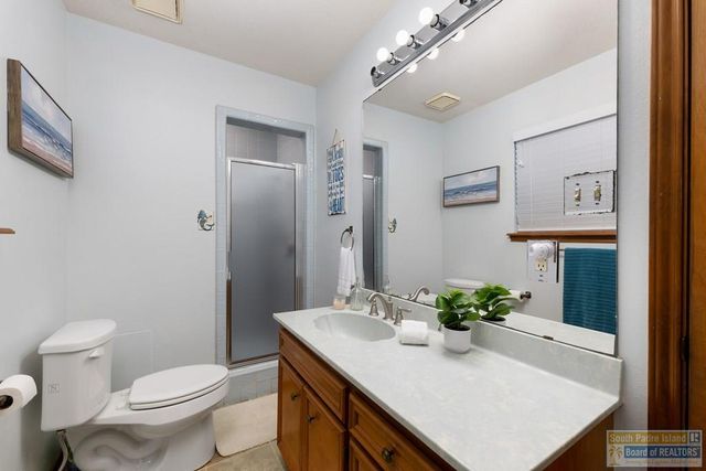 130 E Gardenia St., South Padre Island, TX 78597