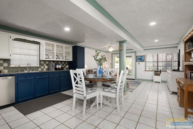 130 E Gardenia St., South Padre Island, TX 78597