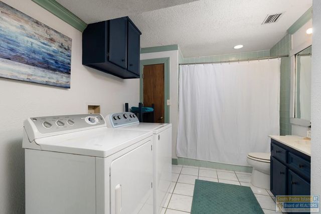 130 E Gardenia St., South Padre Island, TX 78597