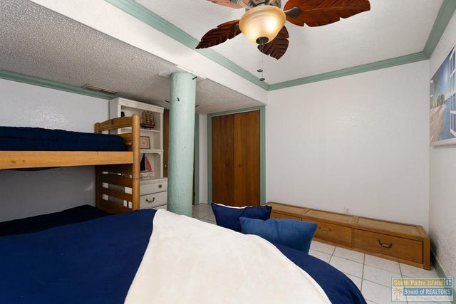 130 E Gardenia St., South Padre Island, TX 78597