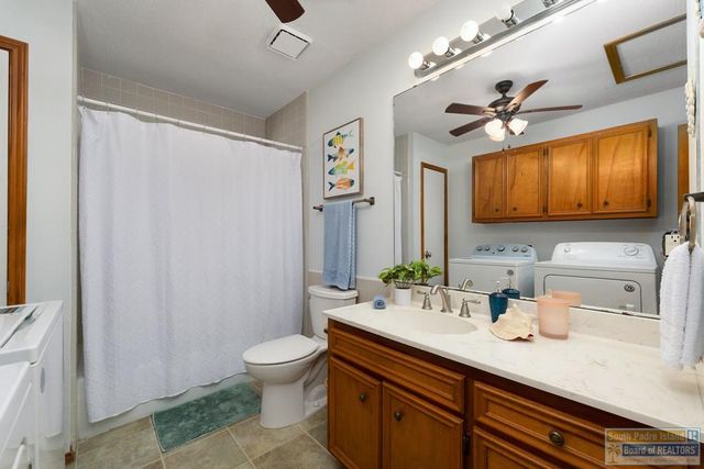 130 E Gardenia St., South Padre Island, TX 78597