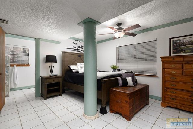 130 E Gardenia St., South Padre Island, TX 78597