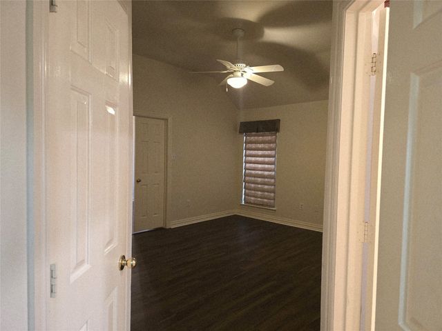 9703 Raven Lane, Irving, TX 75063