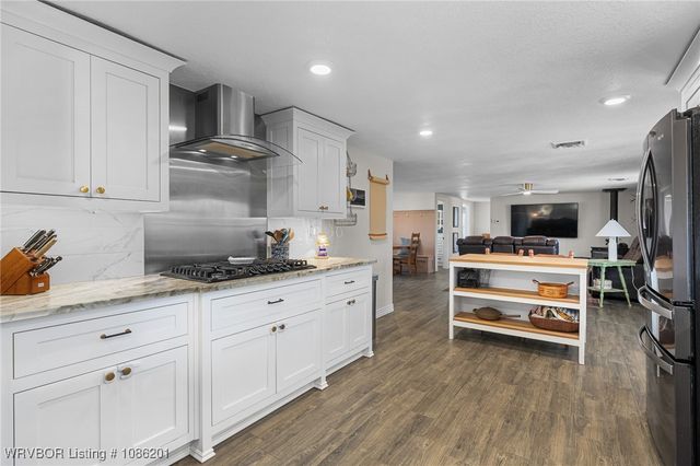 4205 Sun Valley Estates, Van Buren, AR 72956