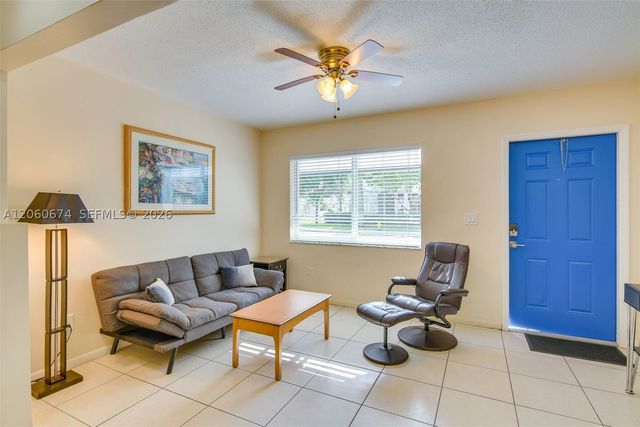 412 NE 4th Ave, Hallandale Beach, FL 33009