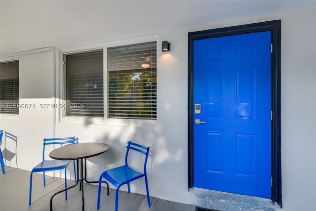 412 NE 4th Ave, Hallandale Beach, FL 33009