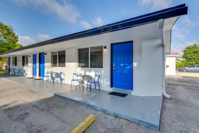 412 NE 4th Ave, Hallandale Beach, FL 33009
