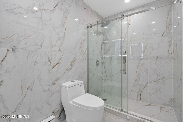 27 Meadow Green Circle F, Manalapan, NJ 07726