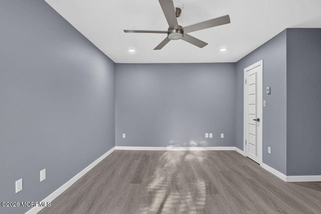27 Meadow Green Circle F, Manalapan, NJ 07726