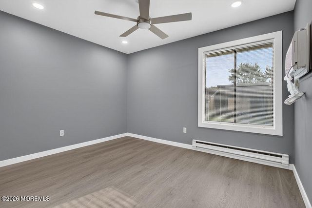 27 Meadow Green Circle F, Manalapan, NJ 07726
