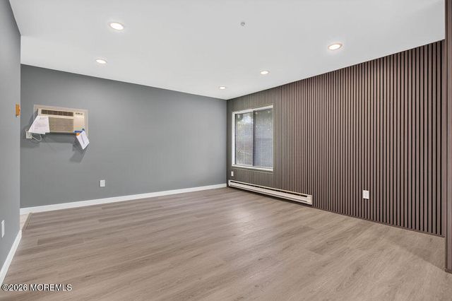 27 Meadow Green Circle F, Manalapan, NJ 07726