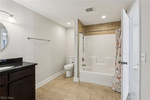 1416 Spyglass Hill Drive, Brunswick, OH 44212