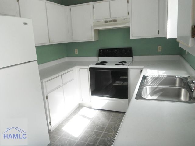 1100-8A Pineland Avenue, Hinesville, GA 31313