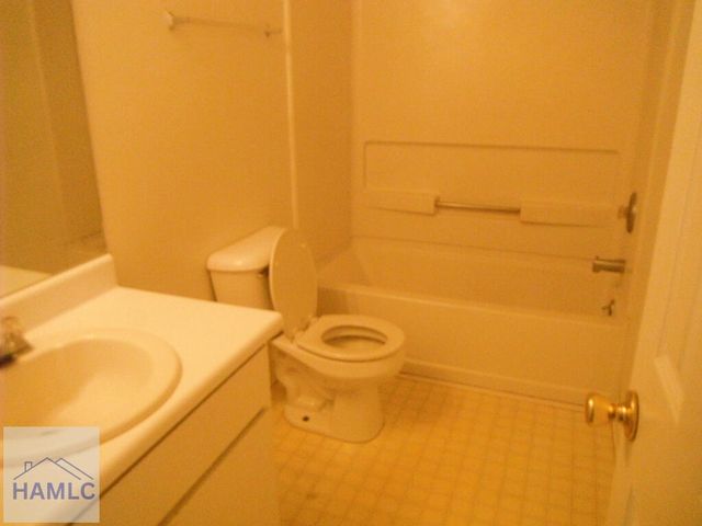 1100-8A Pineland Avenue, Hinesville, GA 31313