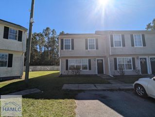 1100-8A Pineland Avenue, Hinesville, GA 31313