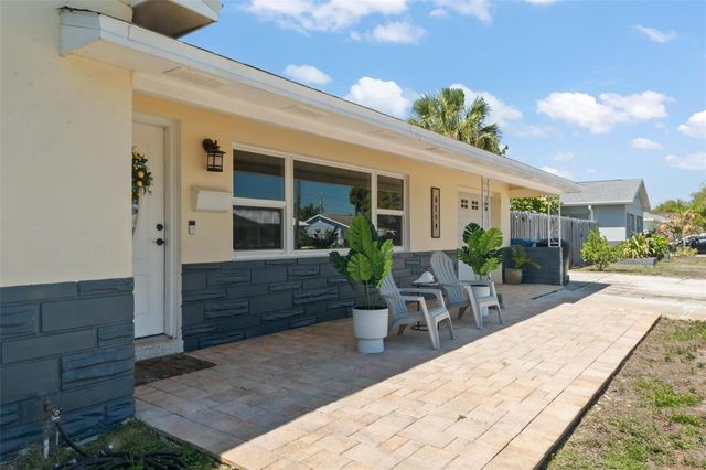 2798 67TH STREET N, St Petersburg, FL 33710