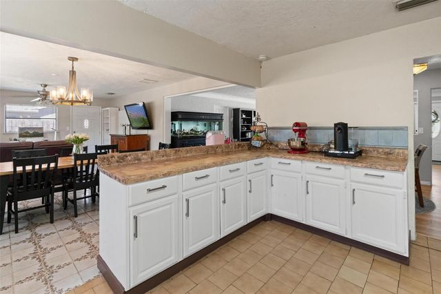 2798 67TH STREET N, St Petersburg, FL 33710