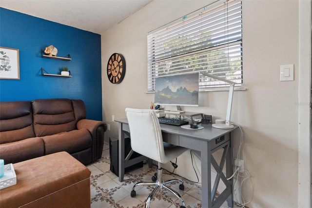 2798 67TH STREET N, St Petersburg, FL 33710