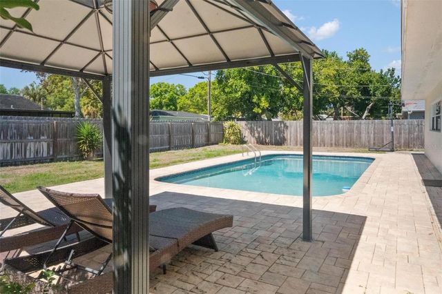 2798 67TH STREET N, St Petersburg, FL 33710