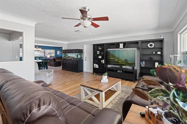 2798 67TH STREET N, St Petersburg, FL 33710