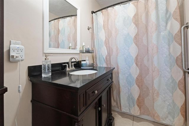 2798 67TH STREET N, St Petersburg, FL 33710