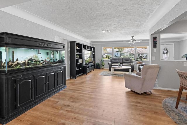 2798 67TH STREET N, St Petersburg, FL 33710