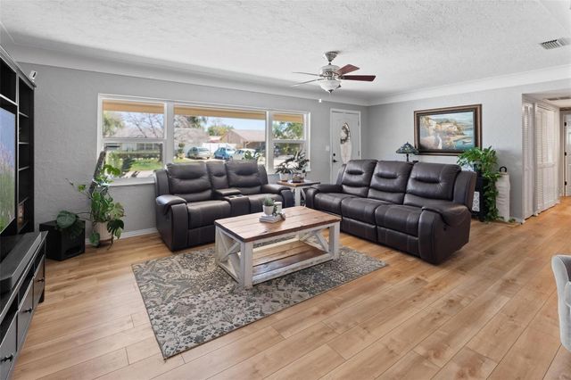 2798 67TH STREET N, St Petersburg, FL 33710