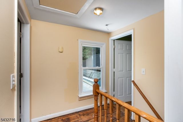 44 Elm St, Franklin Twp., NJ 08873