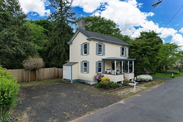 44 Elm St, Franklin Twp., NJ 08873