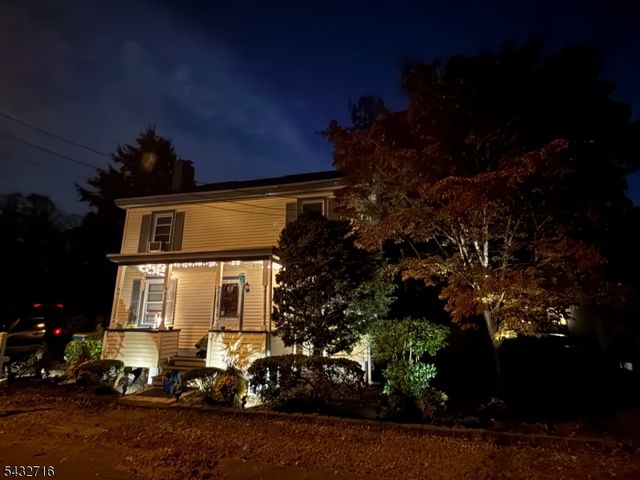 44 Elm St, Franklin Twp., NJ 08873