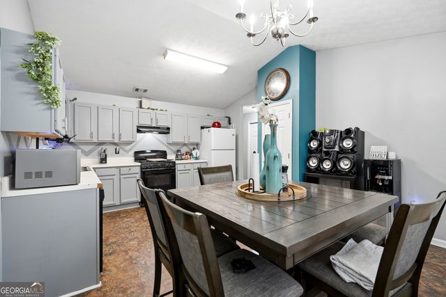 102 TURNING PT, Stockbridge, GA 30281