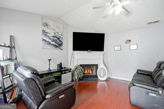 102 TURNING PT, Stockbridge, GA 30281