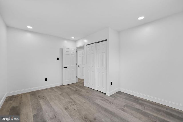 27 GIRARD AVE, Sicklerville, NJ 08081