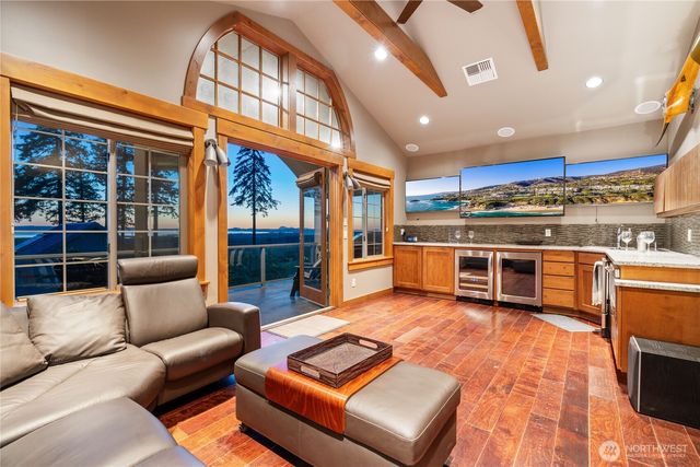 33020 84th Avenue NW, Stanwood, WA 98292