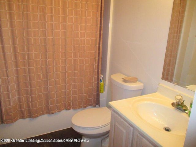 12885 Isle Royale Drive, Dewitt, MI 48820