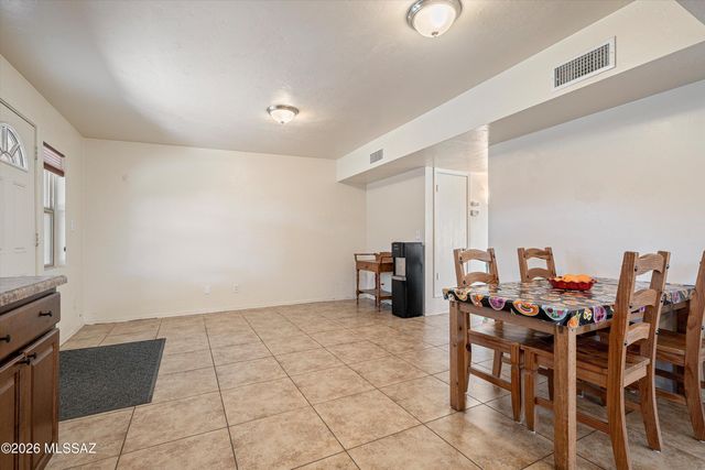 3235 W Dakota Place, Tucson, AZ 85746