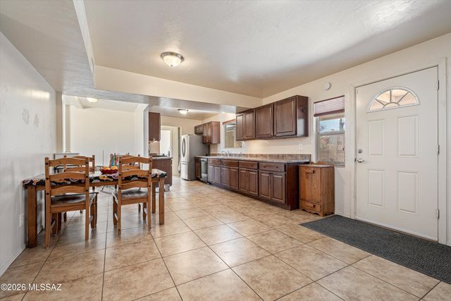 3235 W Dakota Place, Tucson, AZ 85746