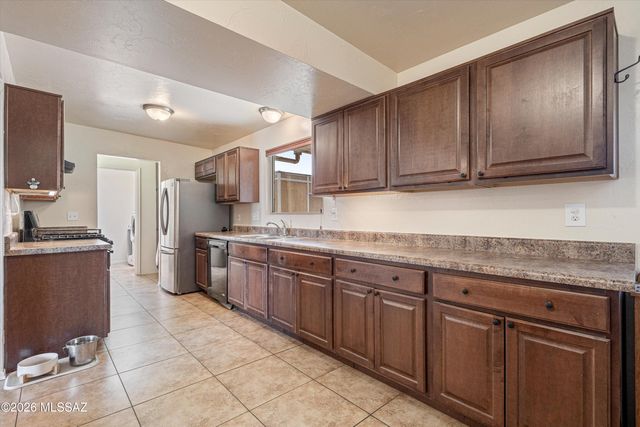 3235 W Dakota Place, Tucson, AZ 85746