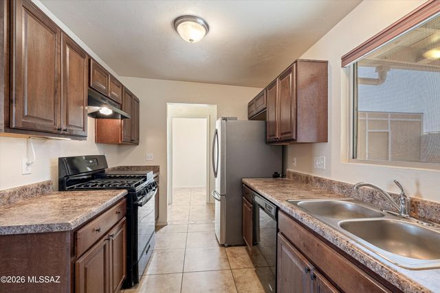 3235 W Dakota Place, Tucson, AZ 85746