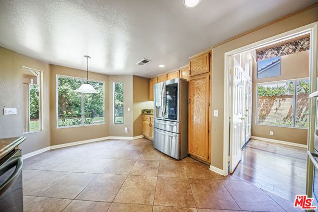 7721 Atron Avenue, West Hills (los Angeles), CA 91304