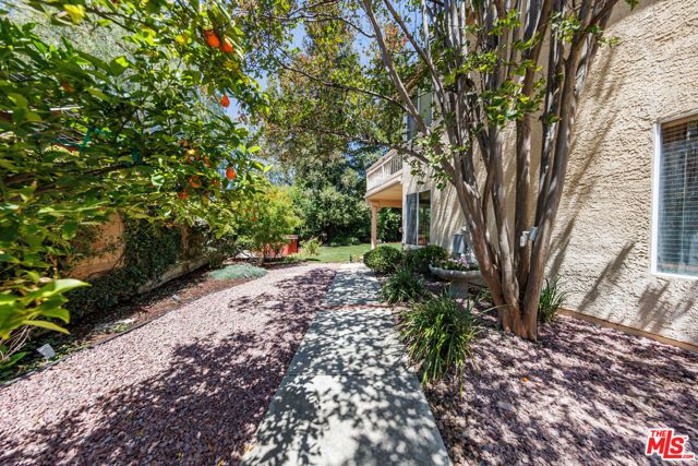 7721 Atron Avenue, West Hills (los Angeles), CA 91304