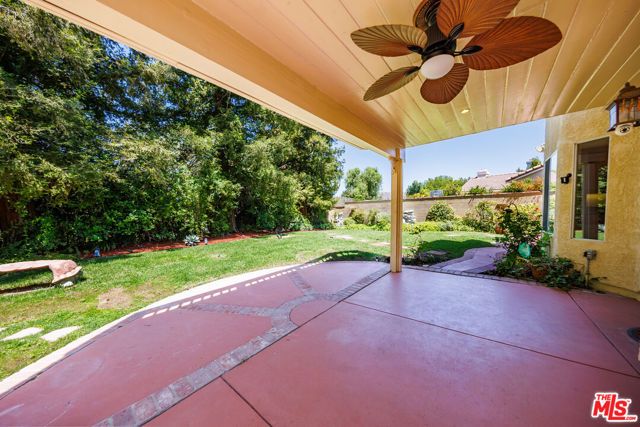 7721 Atron Avenue, West Hills (los Angeles), CA 91304