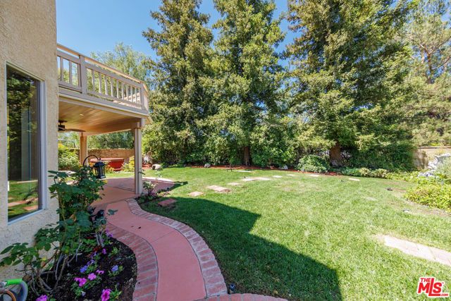 7721 Atron Avenue, West Hills (los Angeles), CA 91304