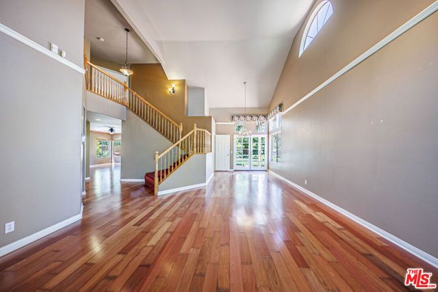 7721 Atron Avenue, West Hills (los Angeles), CA 91304