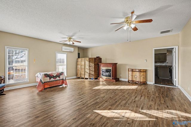 26184 Mooresville Road, Elkmont, AL 35620