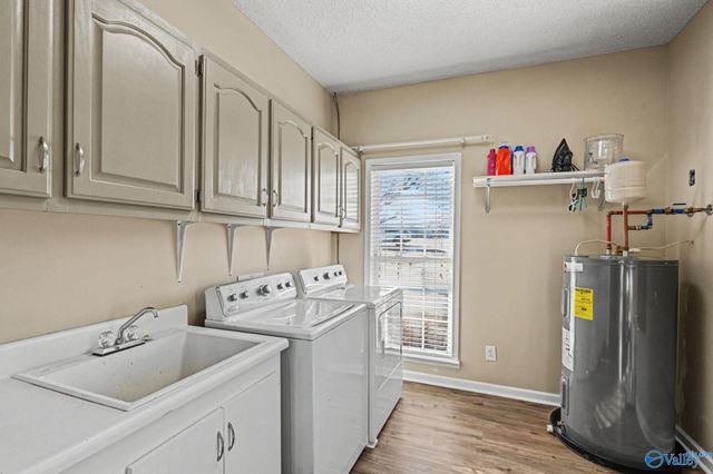 26184 Mooresville Road, Elkmont, AL 35620