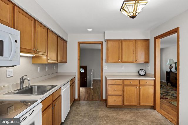 319 BRENTWOOD AVE, Cherry Hill, NJ 08002