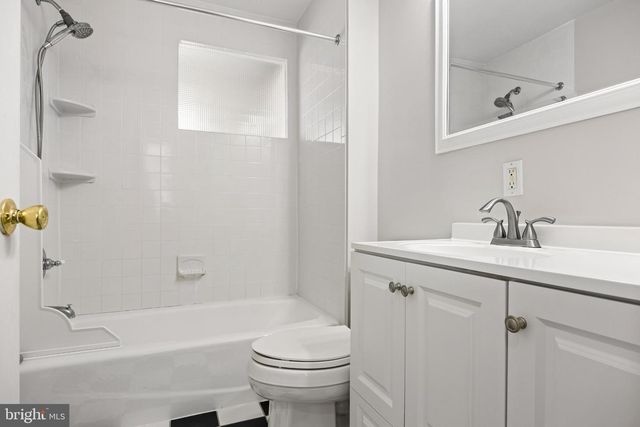 319 BRENTWOOD AVE, Cherry Hill, NJ 08002